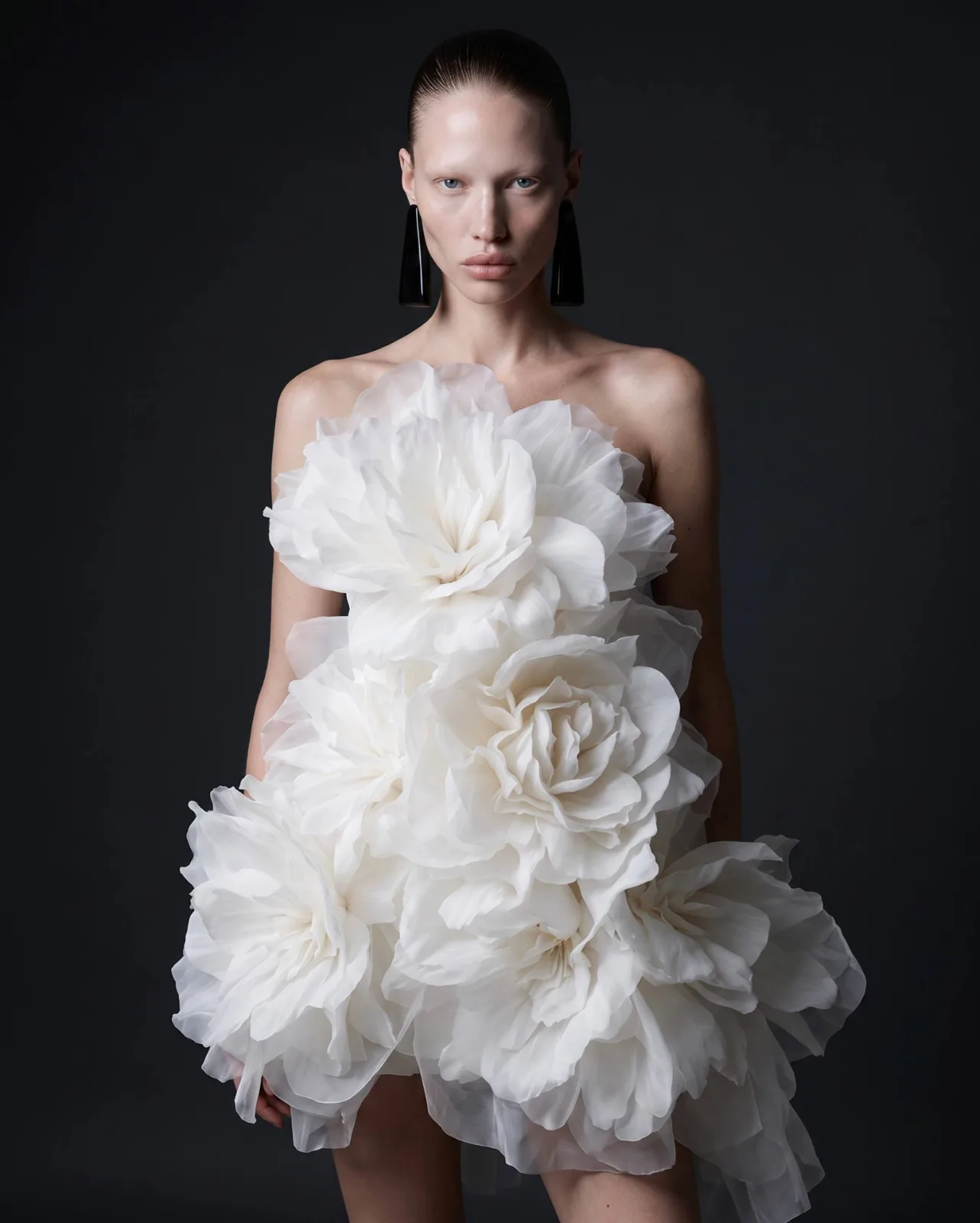 White Peony & Scarlet Mist — Couture Editorial — 1