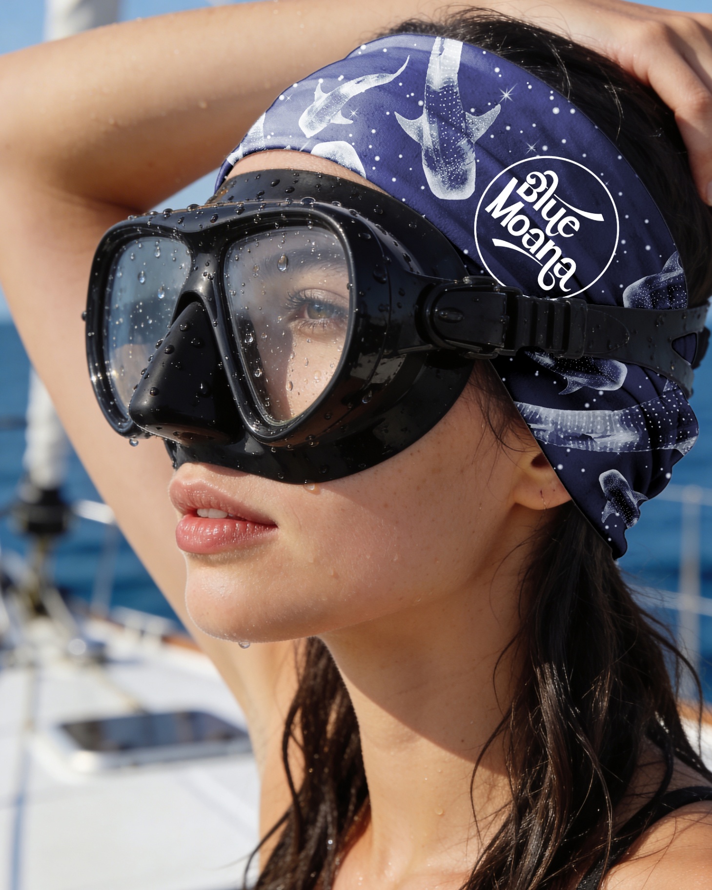 Diver wearing navy whaleshark buff